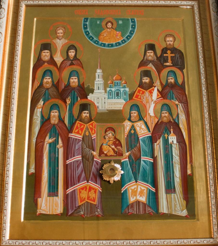 Икона «Собор Задонских святых» с частицей мощей святых 